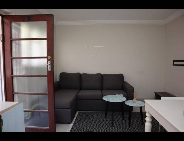 1 BEDROOM PROPERTY TO RENT IN GREEN POINT